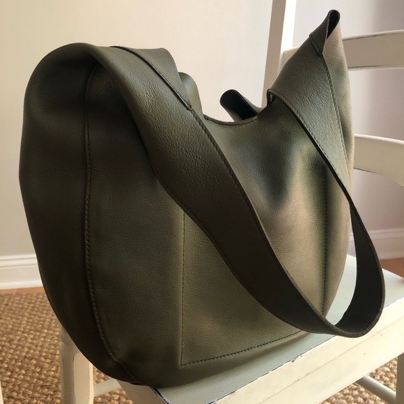 New: Madewell The Oversized Shopper Bag. MD189 - Picture 5 of 6